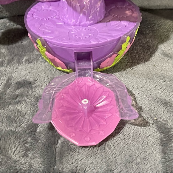 Hatchimals Colleggtibles Hatchery Nursery Playset, Basket, Hidden Scene Egg - Picture 11 of 11